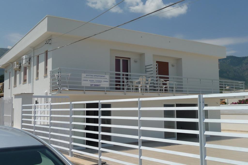 Casa Vacanze Playa 54 Кастелламмаре-дель-Гольфо Екстер'єр фото